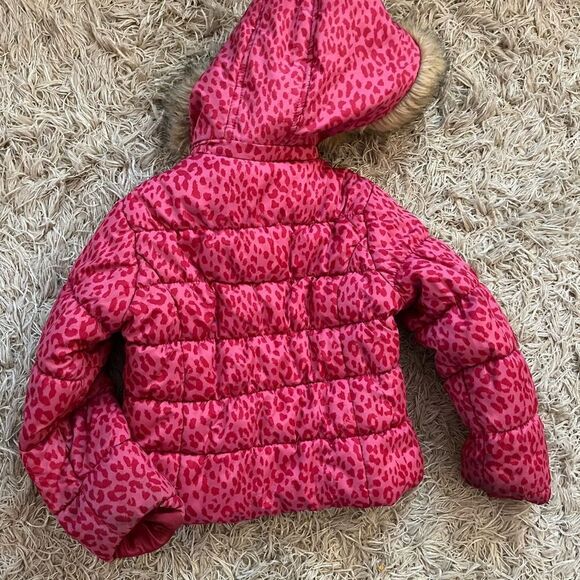 Girls coat size 4t - Picture 3 of 3